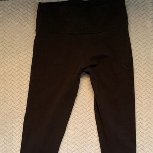 Women’s S Puma black logo legging (NEVER WORN)